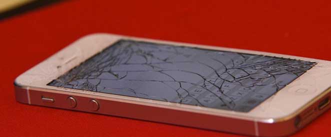 iphone-smashed