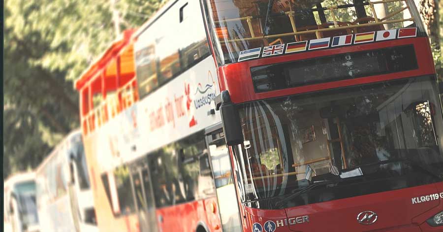 10 ways to save on your bus travel