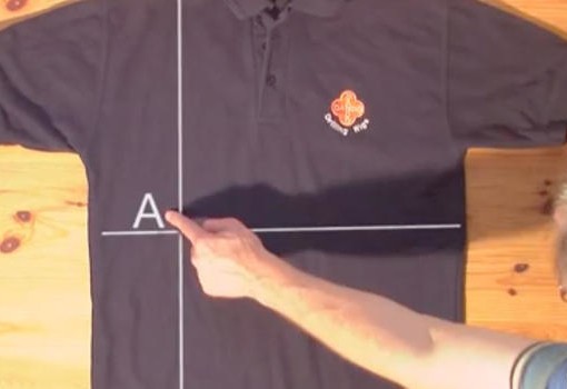 How to fold a t-shirt in 2 seconds (+ 4 other fast methods)