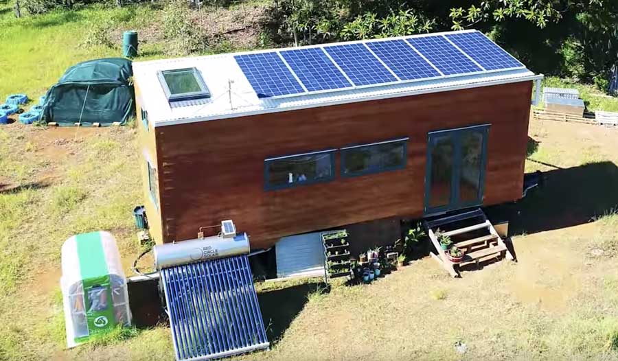 This Tiny House Has Absolutely Everything and it’s off grid! – Would you sell up and move in?
